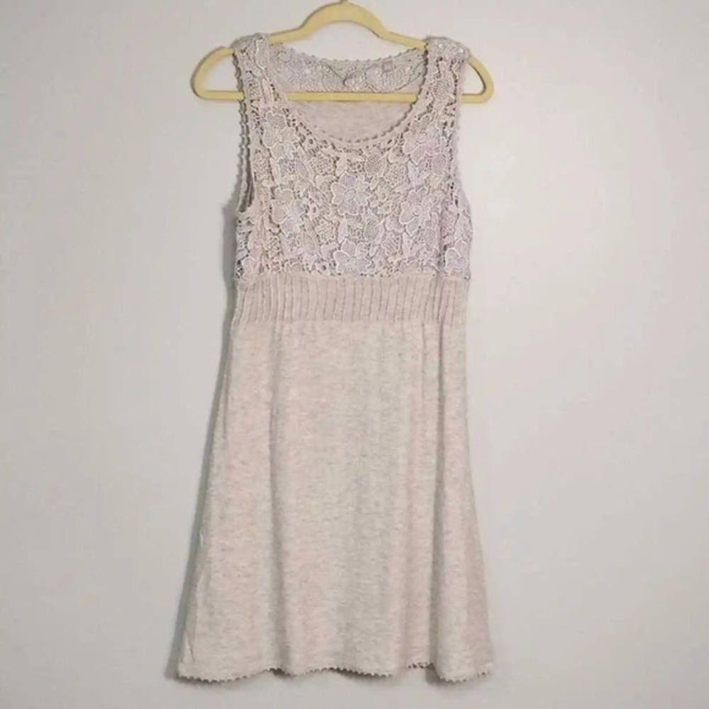 Vintage Anthropologie Knit Lace Dress
Snowdrop Shift knitted knotted size small - Picture 3 of 15